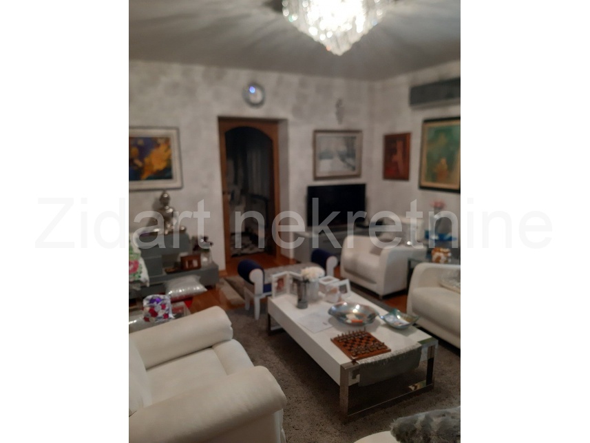 Квартира, 1001 м², 300 000$ — FAKTOR